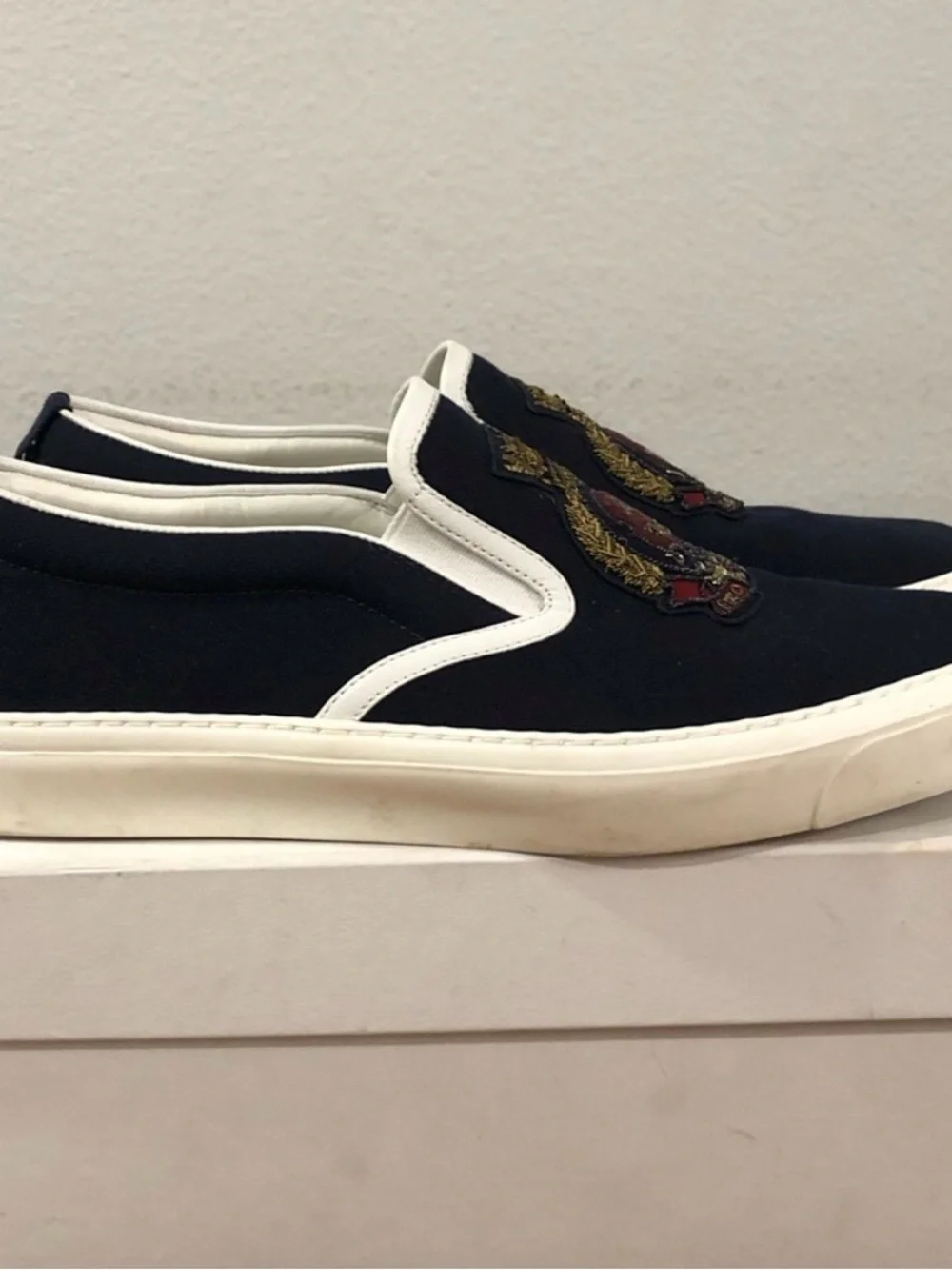 Gucci Navy & White Embroidered Slip-On Loafers